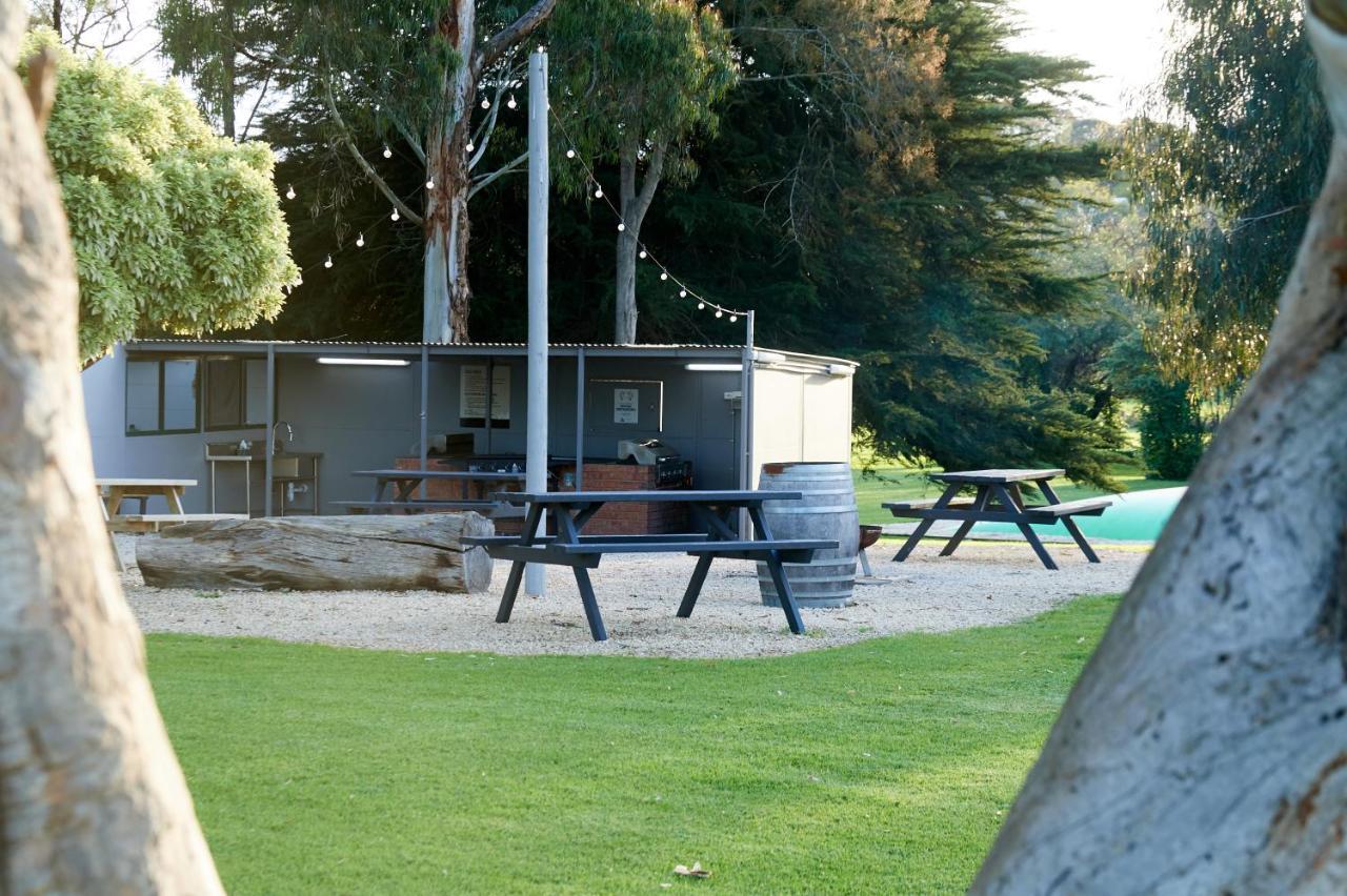 Pine Country Caravan Park Mount Gambier Extérieur photo